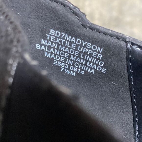 Bandolino Black Faux Suede Heel Ankle Bootie Size 7.5 - Picture 9 of 9